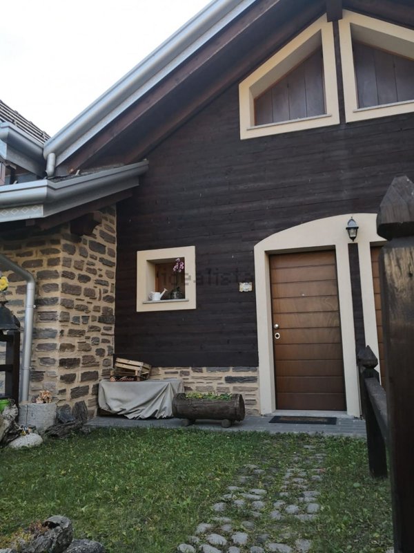 casa indipendente in vendita a Ponte di Legno