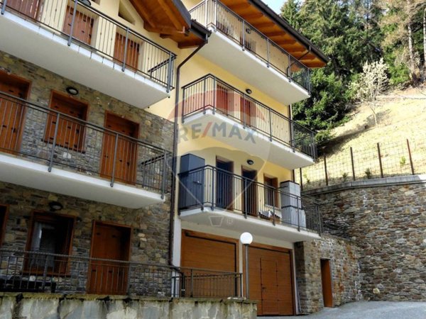 appartamento in vendita a Ponte di Legno in zona Precasaglio