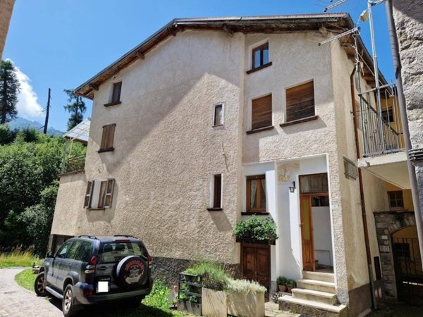 casa indipendente in vendita a Ponte di Legno