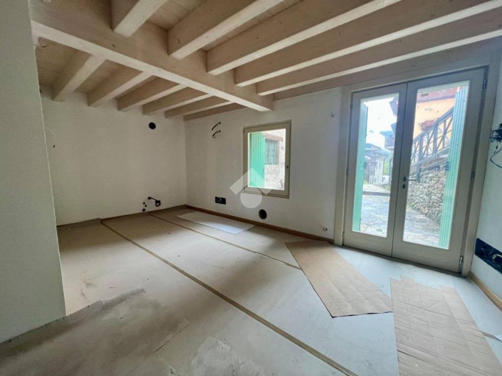 appartamento in vendita a Ponte di Legno in zona Precasaglio