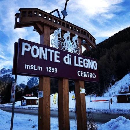 casa indipendente in vendita a Ponte di Legno