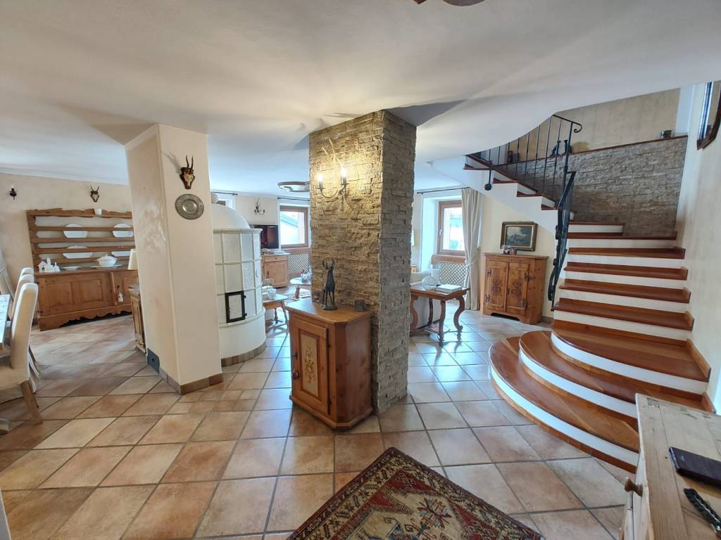 casa indipendente in vendita a Ponte di Legno
