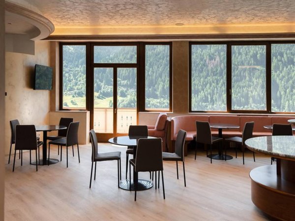 intera palazzina in vendita a Ponte di Legno