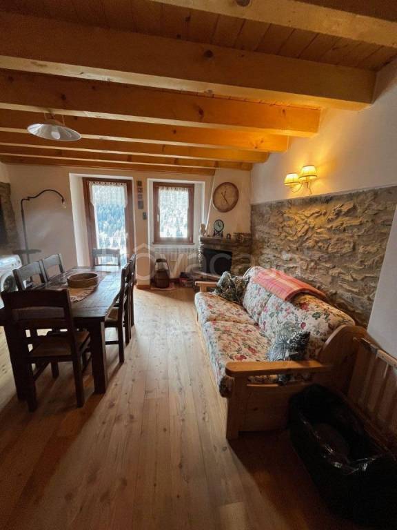 appartamento in vendita a Ponte di Legno in zona Pezzo