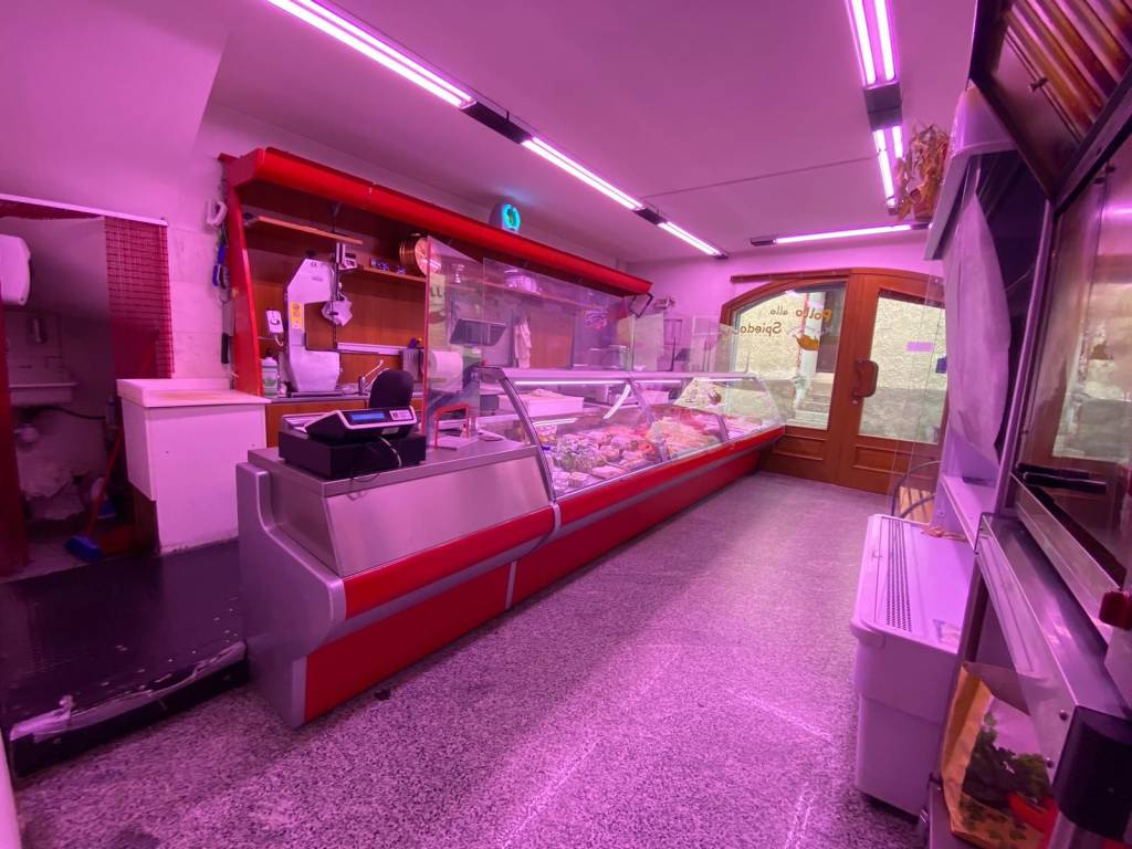 negozio in vendita a Ponte di Legno