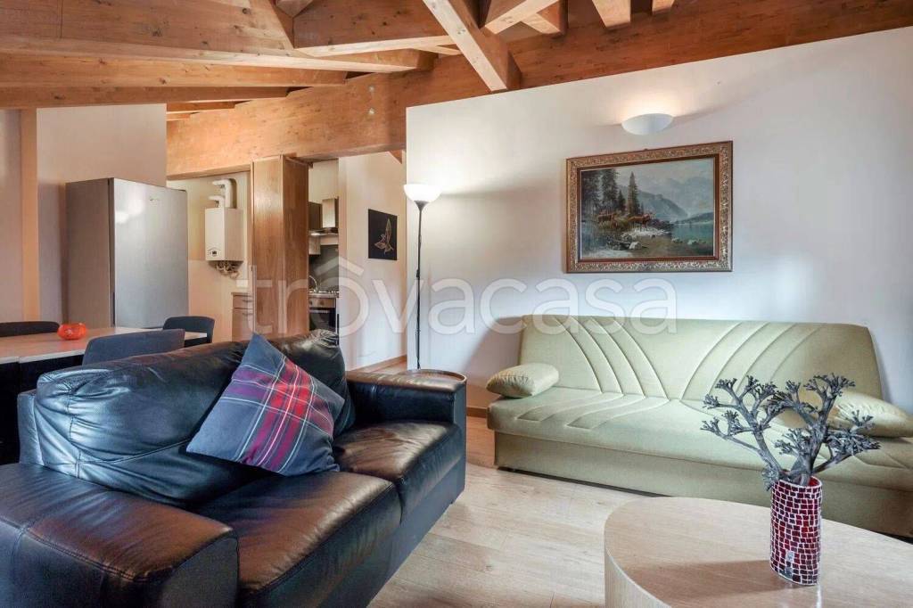 appartamento in vendita a Ponte di Legno in zona Pezzo