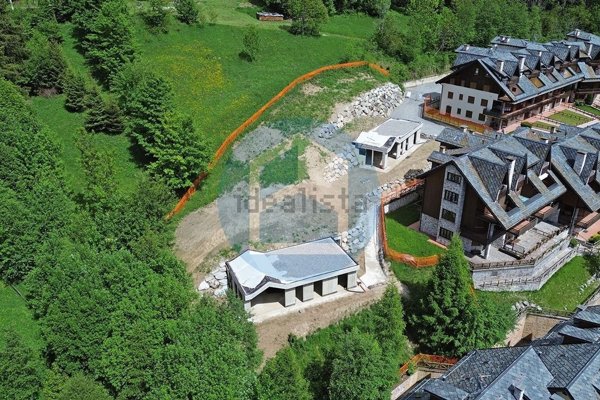 casa indipendente in vendita a Ponte di Legno