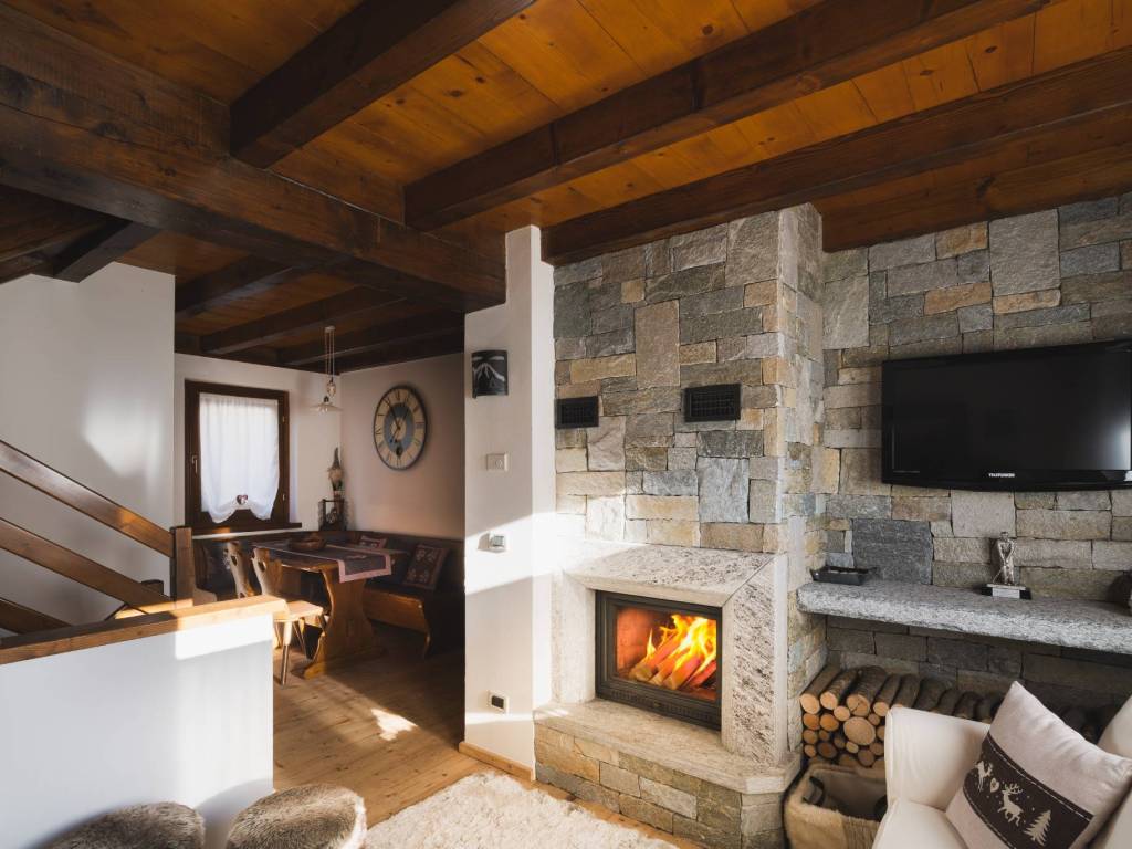 casa indipendente in vendita a Ponte di Legno