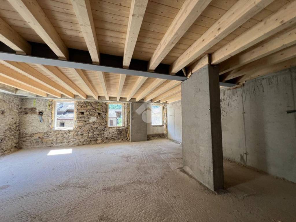 appartamento in vendita a Ponte di Legno in zona Zoanno