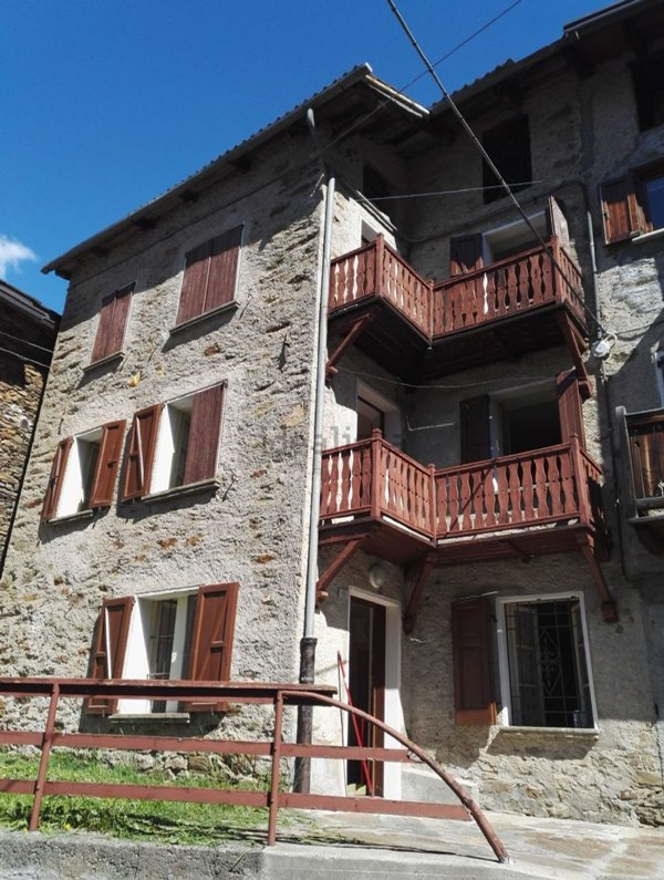 appartamento in vendita a Ponte di Legno in zona Pezzo