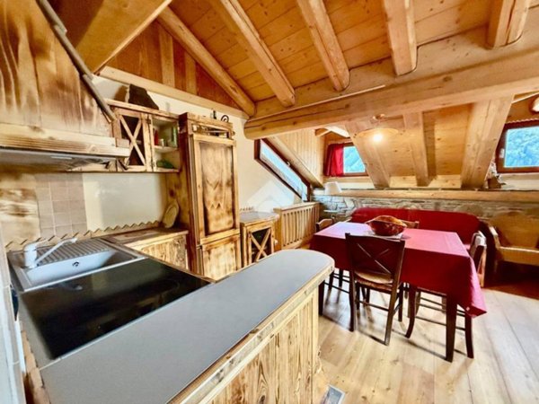 appartamento in vendita a Ponte di Legno in zona Pezzo