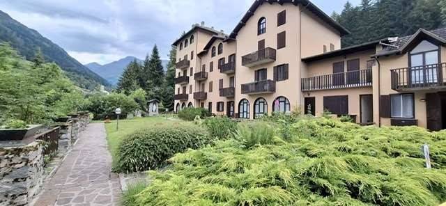 appartamento in vendita a Ponte di Legno in zona Zoanno