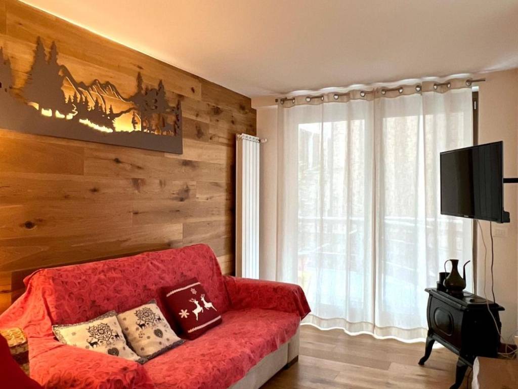 appartamento in vendita a Ponte di Legno in zona Zoanno