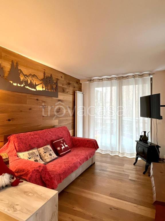 appartamento in vendita a Ponte di Legno in zona Zoanno