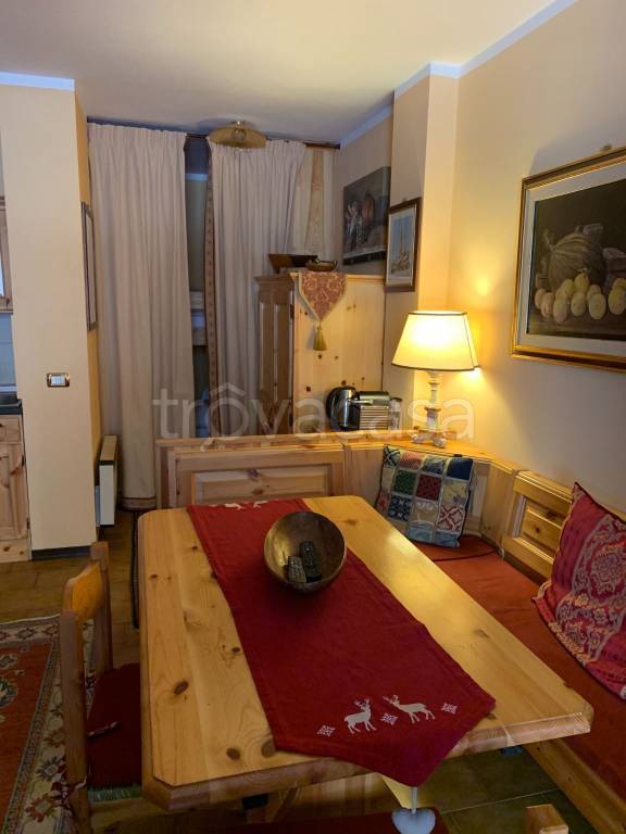 appartamento in vendita a Ponte di Legno in zona Pezzo