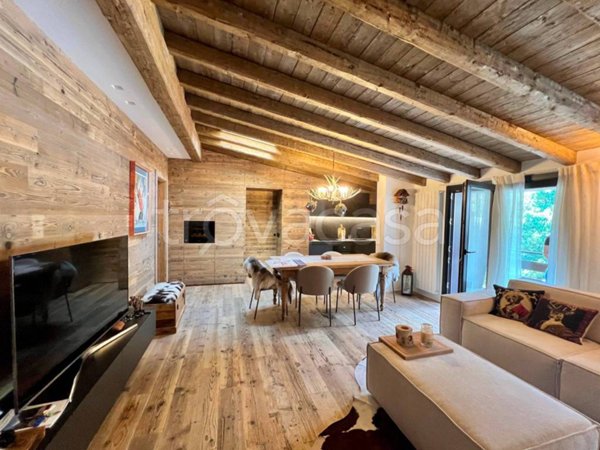 appartamento in vendita a Ponte di Legno in zona Zoanno