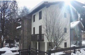 appartamento in vendita a Ponte di Legno in zona Zoanno
