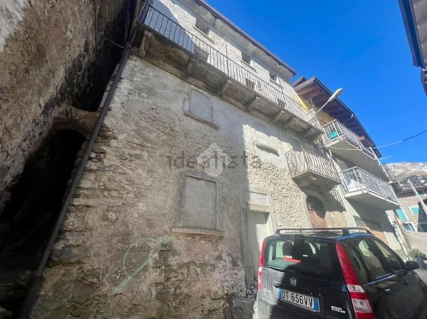 casa semindipendente in vendita a Ponte di Legno in zona Precasaglio