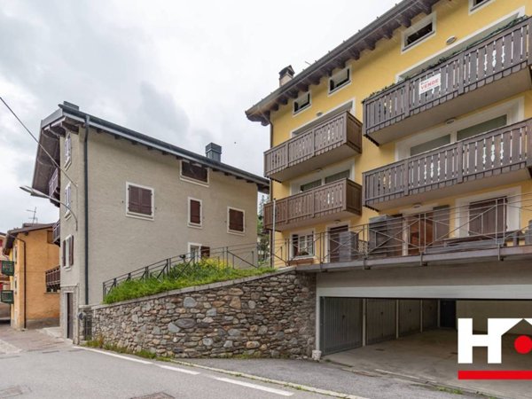 appartamento in vendita a Ponte di Legno in zona Zoanno