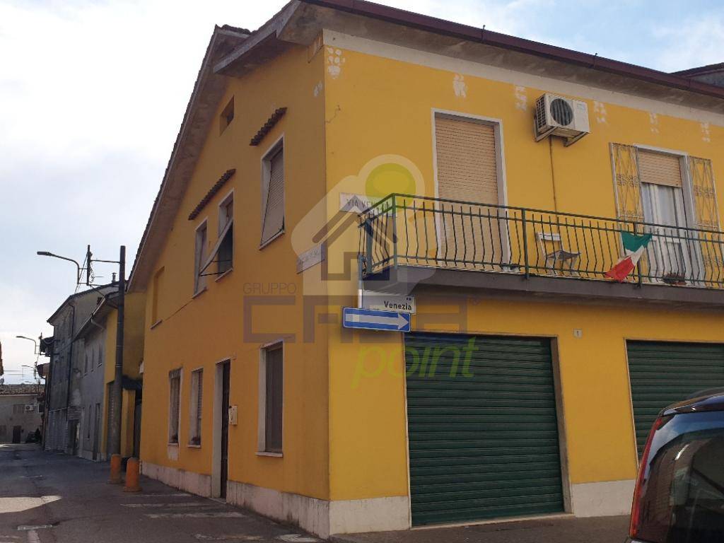 casa indipendente in vendita a Pontevico