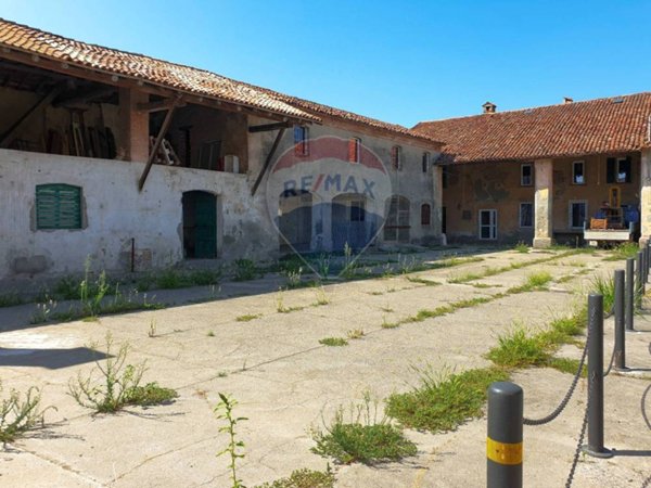 casa indipendente in vendita a Pontevico in zona Bettegno