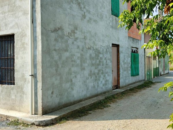 casa indipendente in vendita a Pontevico in zona Gauzza