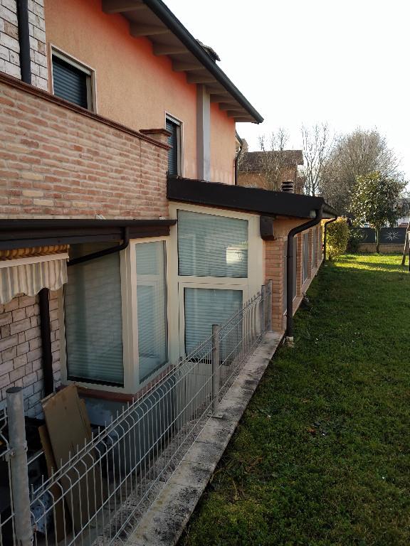 casa indipendente in vendita a Pontevico
