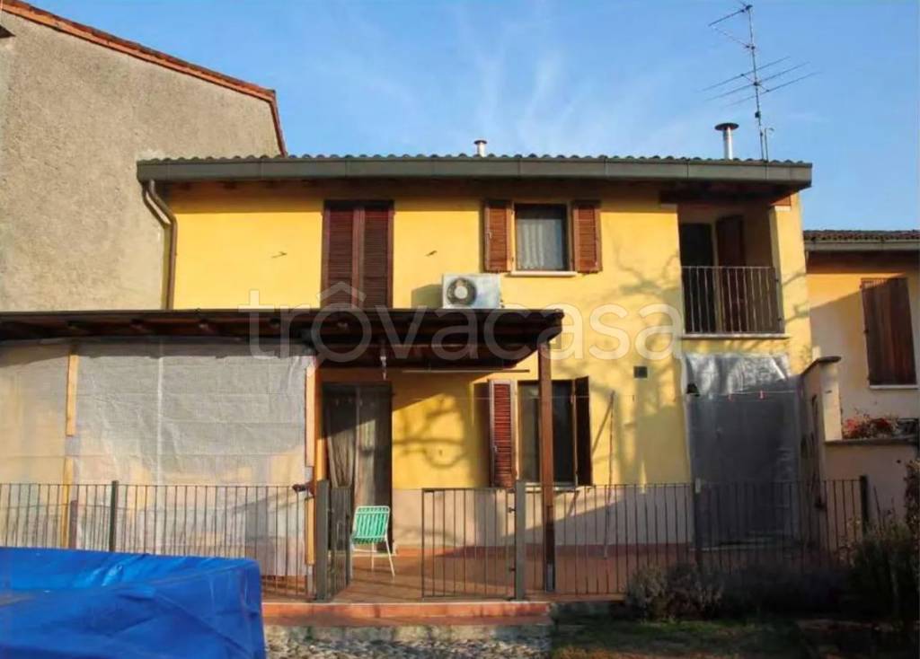 casa indipendente in vendita a Pontevico