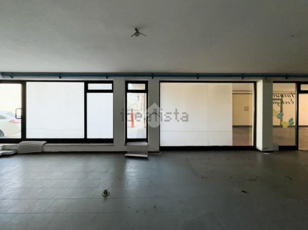 locale commerciale in vendita a Pontevico