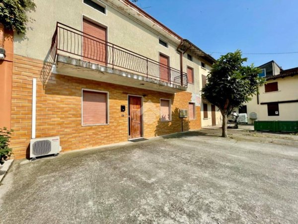 casa indipendente in vendita a Pontevico