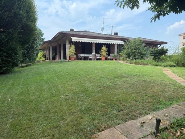 casa indipendente in vendita a Pontevico