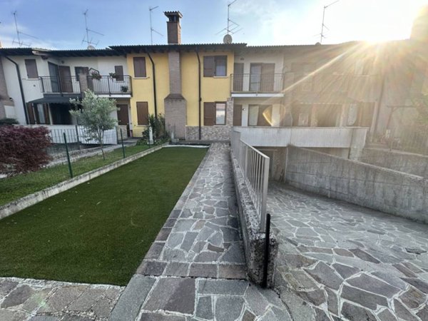 casa indipendente in vendita a Pontevico