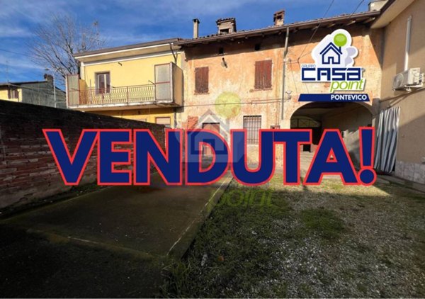 casa indipendente in vendita a Pontevico