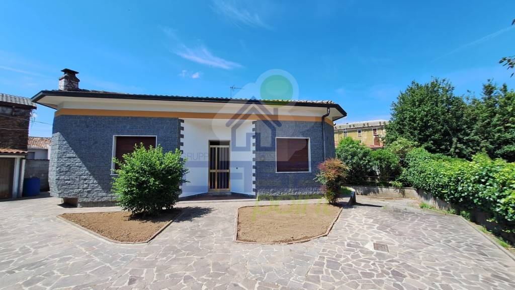 casa indipendente in vendita a Pontevico