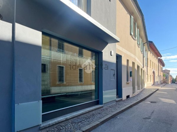 locale commerciale in vendita a Pontevico