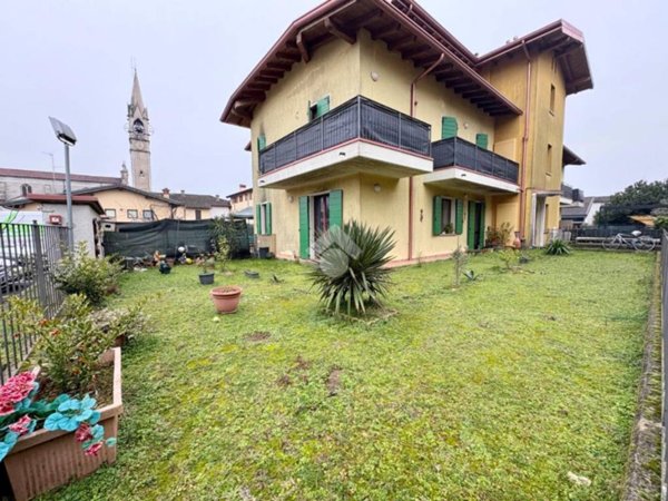 appartamento in vendita a Pontevico in zona Chiesuola