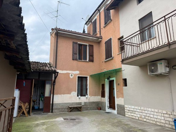 casa indipendente in vendita a Pontevico