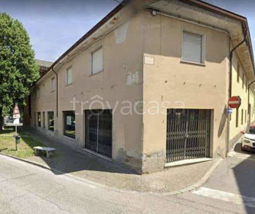negozio in vendita a Pontevico