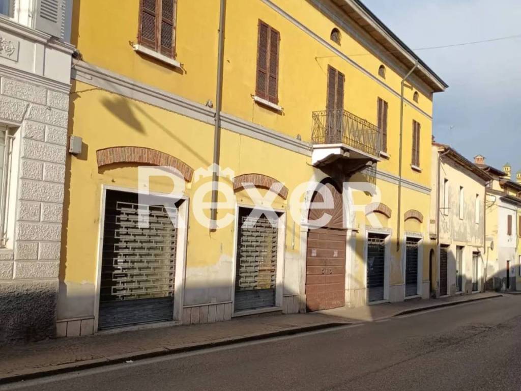 intera palazzina in vendita a Pontevico