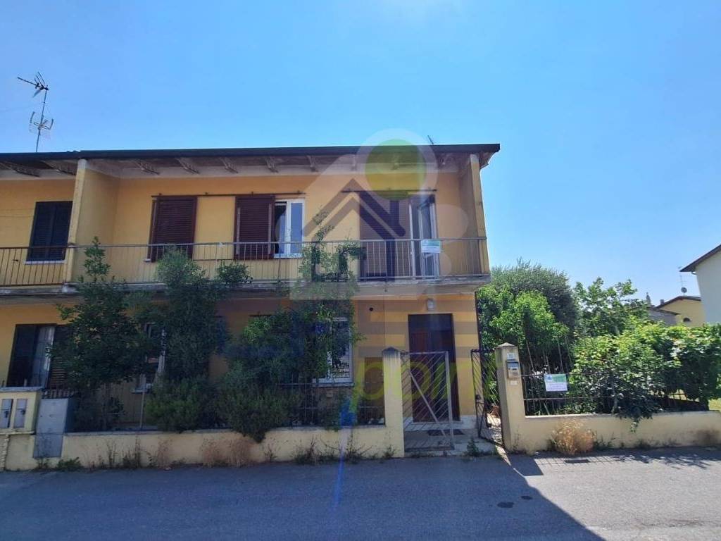casa indipendente in vendita a Pontevico