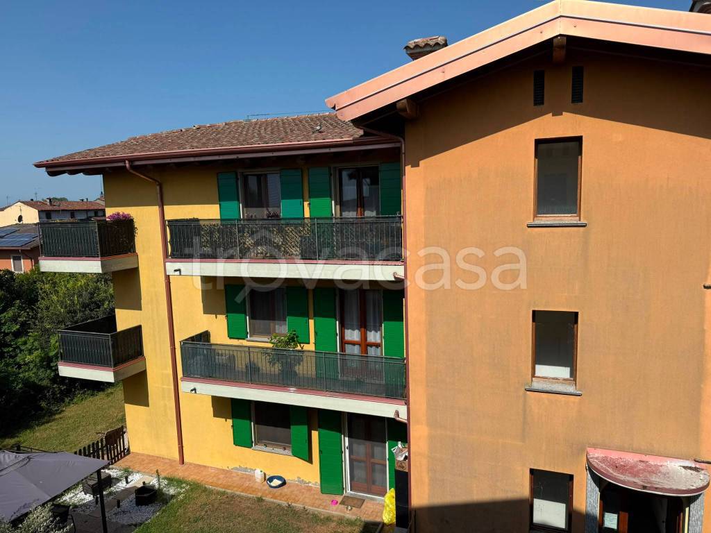 appartamento in vendita a Pontevico in zona Chiesuola