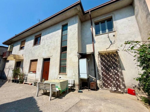 casa indipendente in vendita a Pontevico
