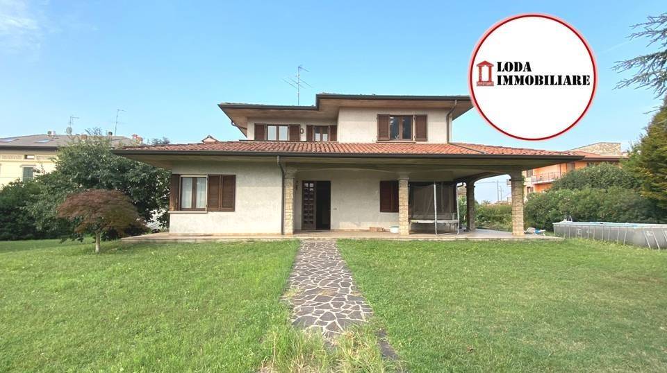 casa indipendente in vendita a Pontoglio