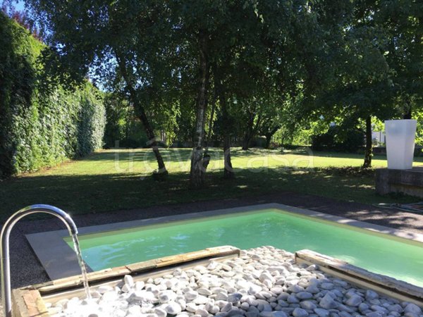casa indipendente in vendita a Pontoglio
