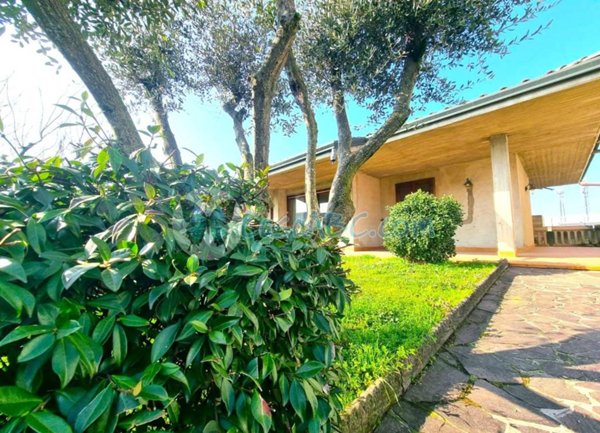 casa indipendente in vendita a Pontoglio
