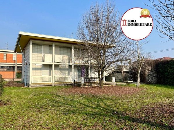 casa indipendente in vendita a Pontoglio