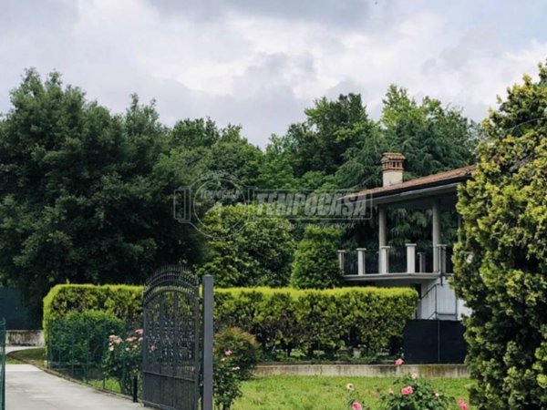 casa indipendente in vendita a Pontoglio