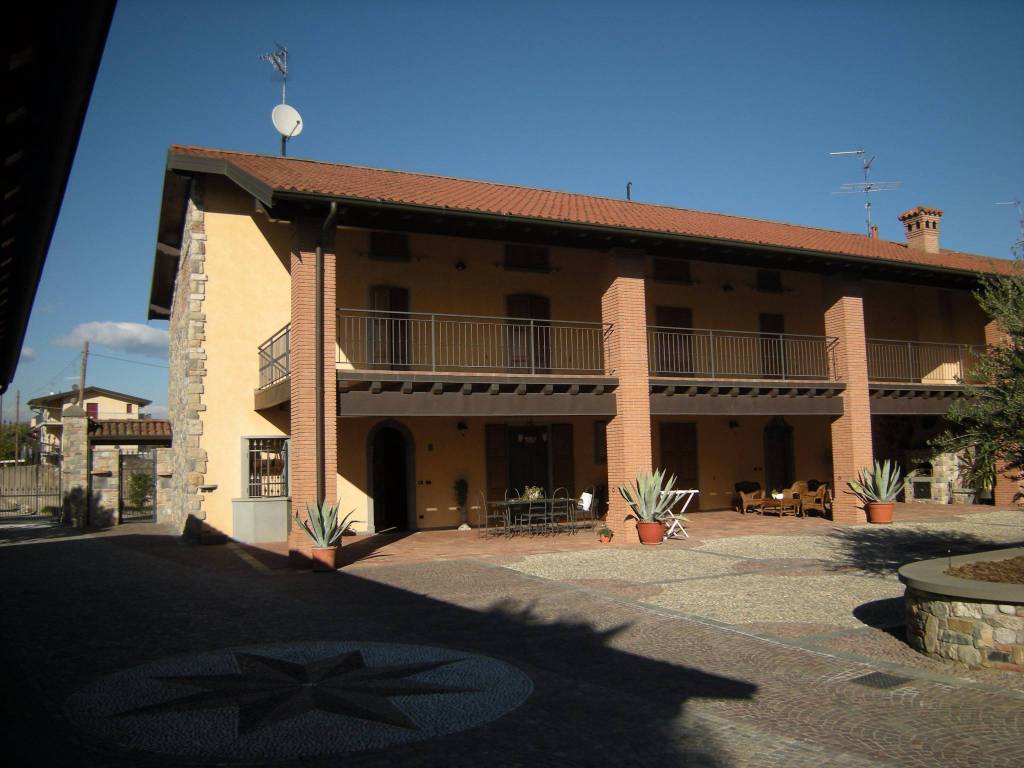 casa indipendente in vendita a Pontoglio
