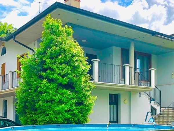 casa indipendente in vendita a Pontoglio