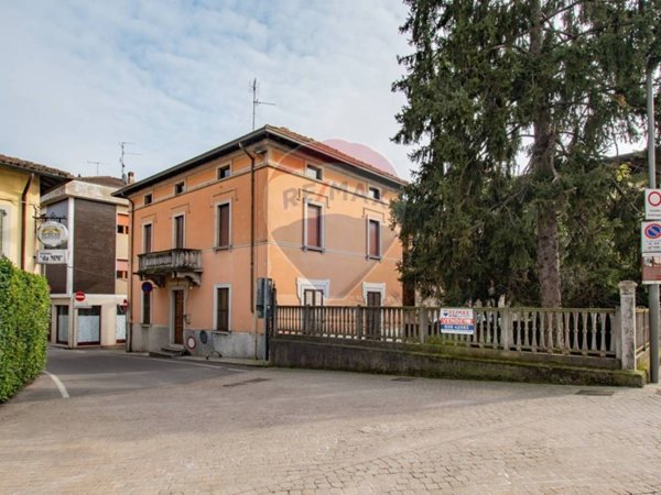 casa indipendente in vendita a Pontoglio